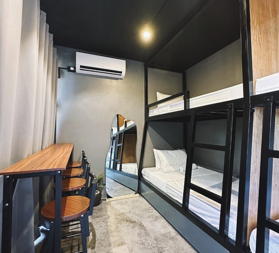 Container C1 interior